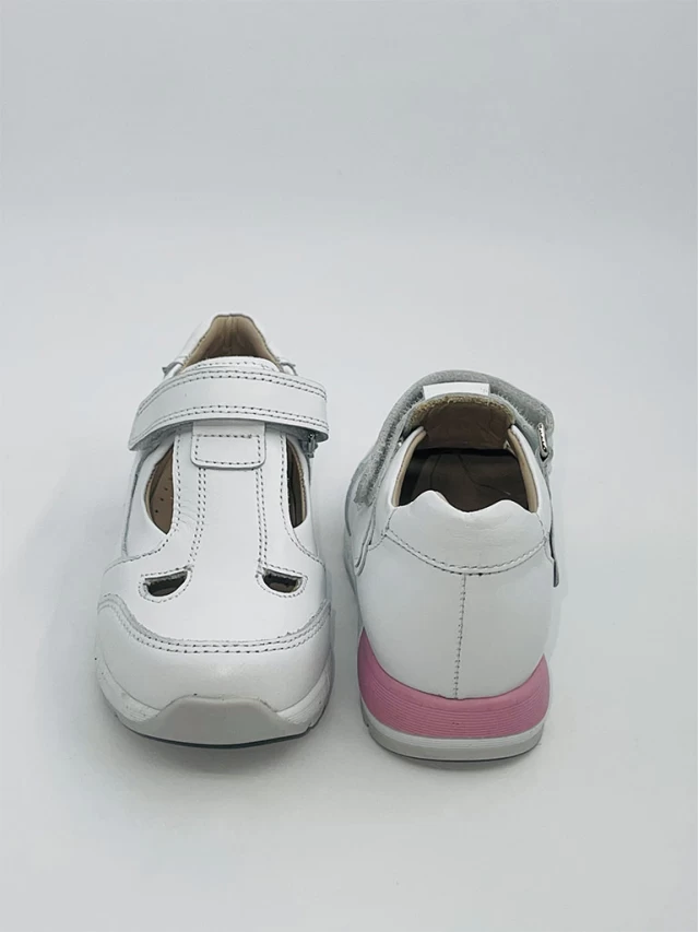 Adidasi fete Cod 2067-261=06